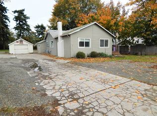 17031 SE Stark St, Portland, OR 97233