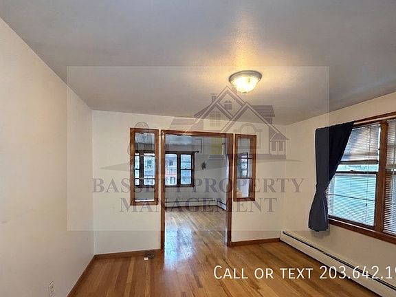 4th image of 33 Beacon St Floor 2