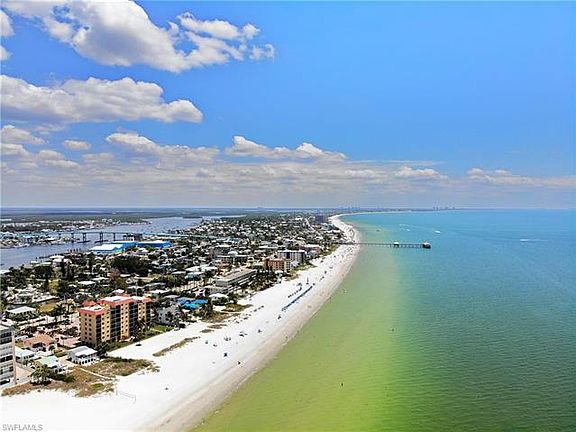 3rd image of 510 Estero Blvd #305