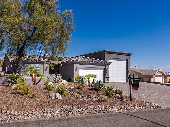 2nd image of 3262 Sheik Dr