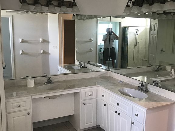 4th image of 986 Clarellen Dr
