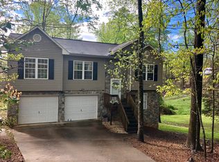 210 Wildwood Rd, Lenoir, NC 28645