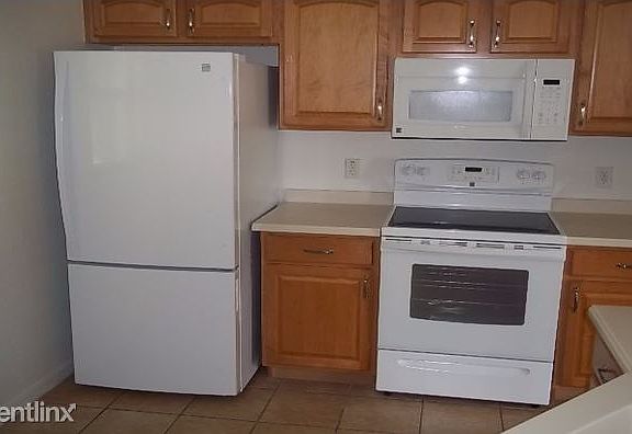 5th image of 4668 Finland Ave