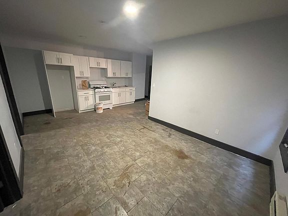 4th image of 941 Fteley Ave #1