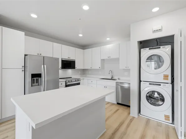 91-3529 Nana Hope St #2305, Ewa Beach, HI 96706