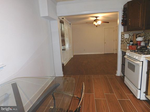 5th image of 3610 Elmwood Dr