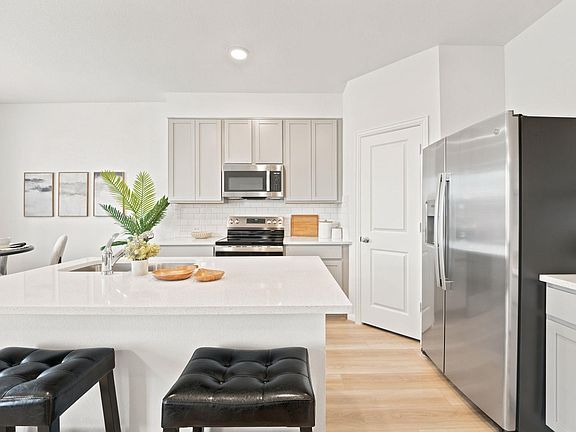 5th image of 500 Municipal Dr #102