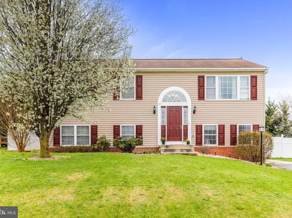 15905 Hosta Dr, Hagerstown, MD 21740