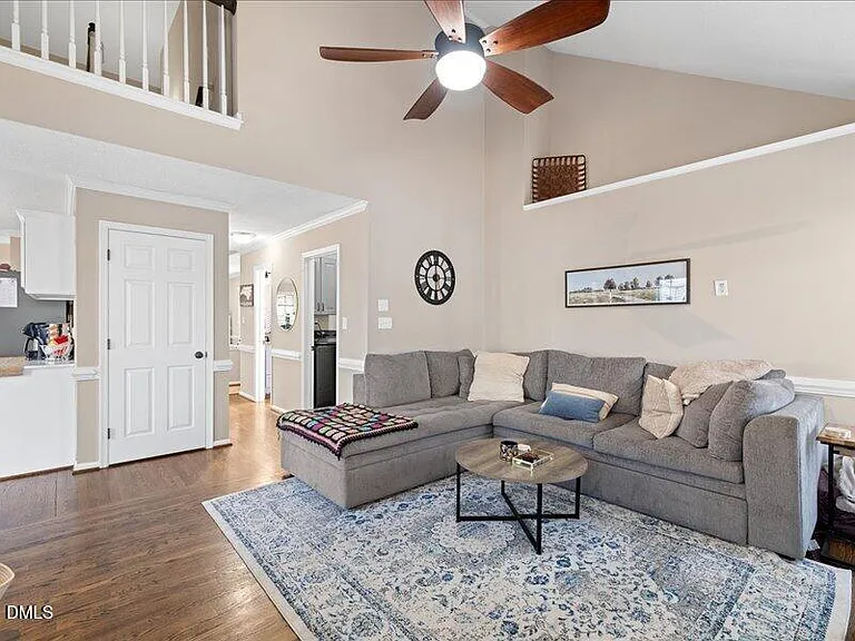8625 Vanburgh Ct — Photo 18