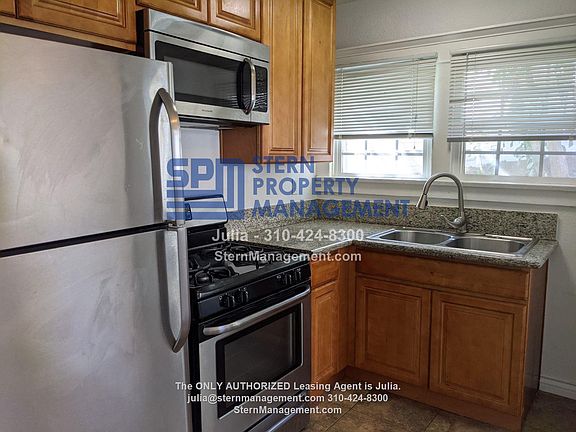 5th image of 1308 1/4 W Sunset Blvd #1308