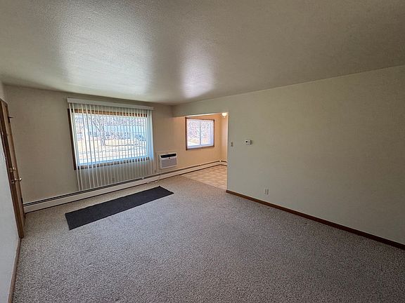 3rd image of 611 N 18th Ave #3