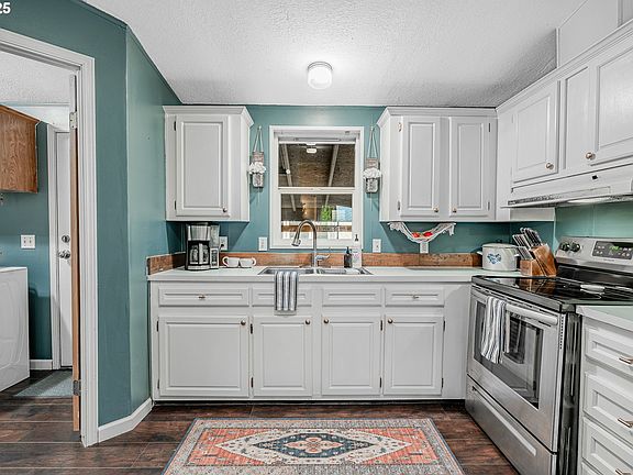 5th image of 31760 NW Meadow Dr