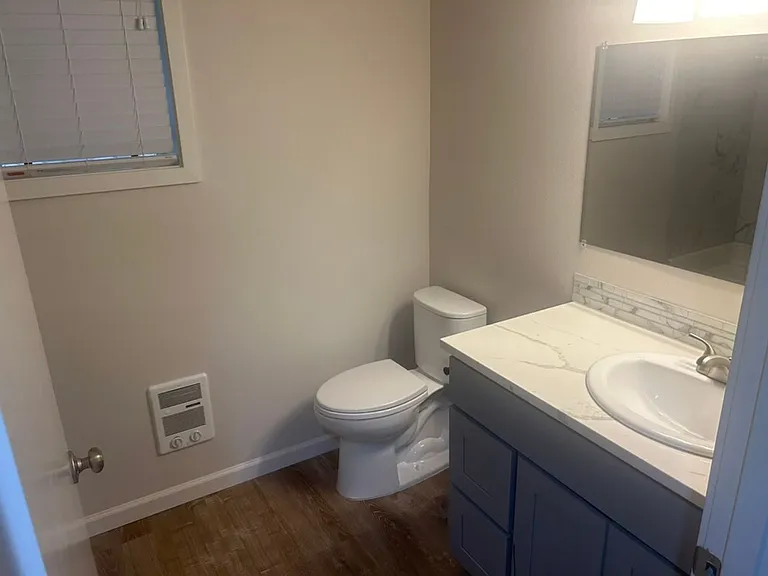2334 NW Kearney St — Photo 7