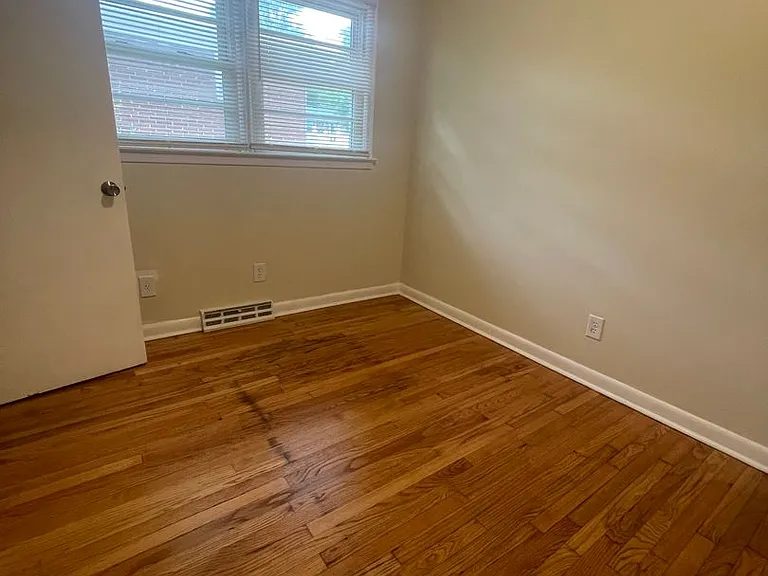 1305 Willow Rd — Photo 13