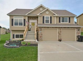 12515 NW Lauren Cir, Platte City, MO 64079