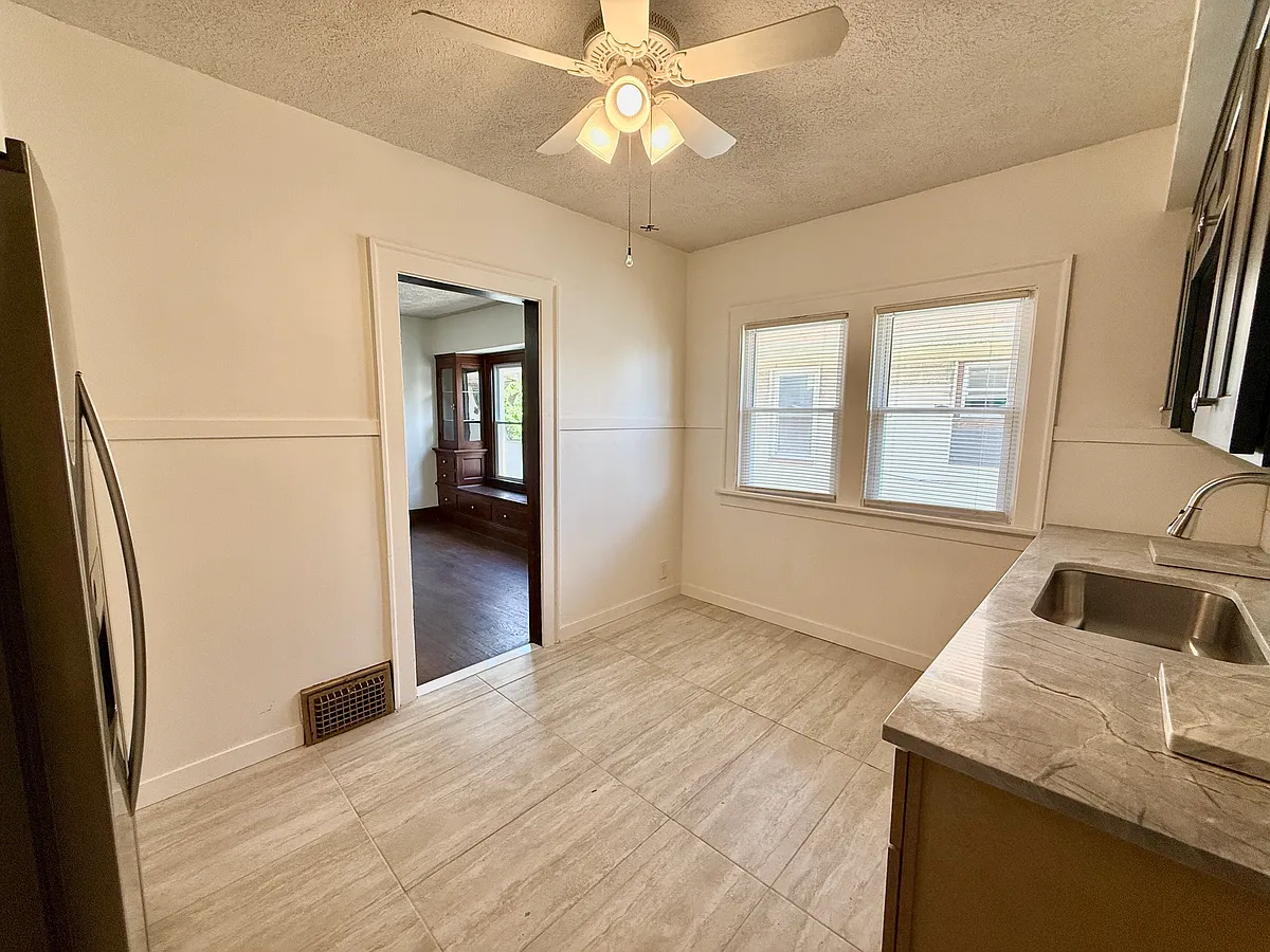Building Photo - 11521 Florian Ave #UP