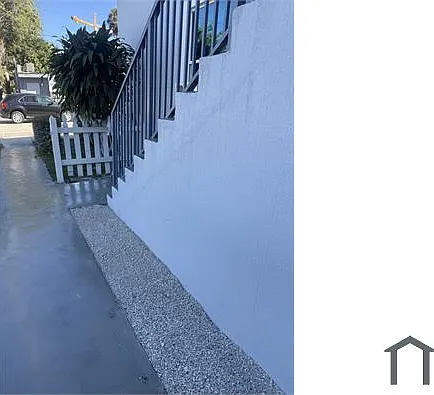 515 N Sapodilla Ave #2 — Photo 17