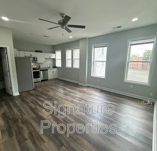 2711 Detroit St #4 — Photo 1