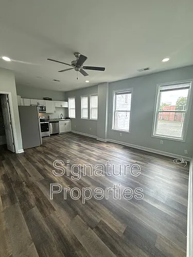2711 Detroit St #4 Photo 1