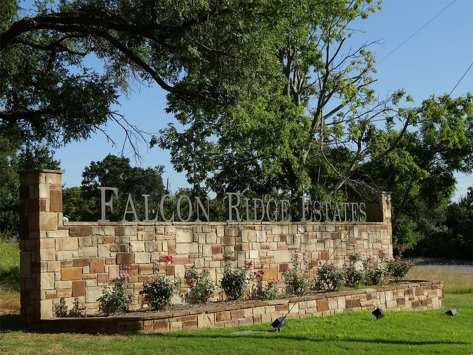 1st image of 12 Falcon Dr