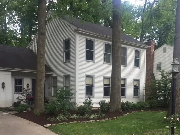8121 Sagimore Ct, Fort Wayne, IN 46835