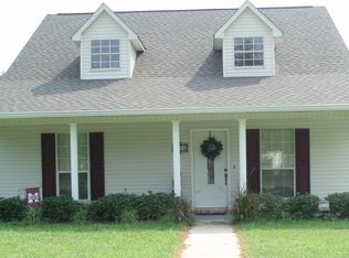 1704 White Oak Ln, Ocean Springs, MS 39564