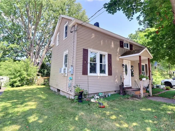 9 Redfield Ave, Whitesboro, NY 13492
