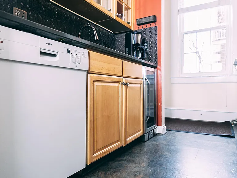 264 Brackett St #1 — Photo 21
