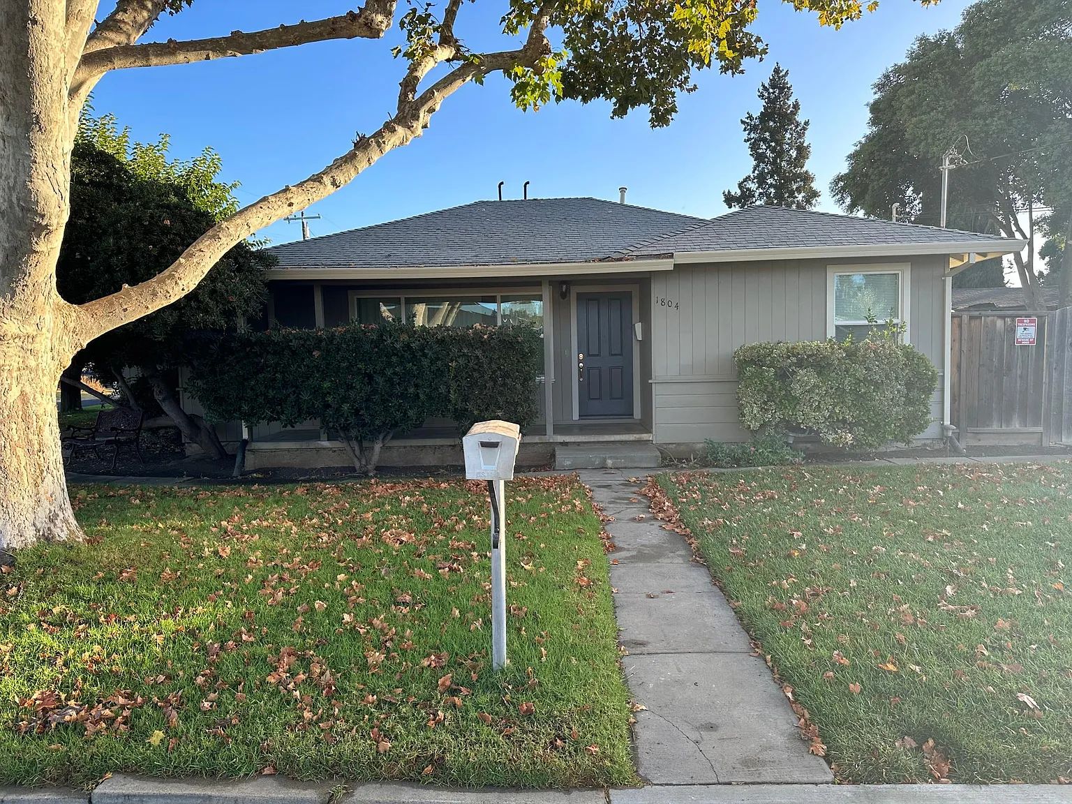 1804 Granada Dr — Photo 3