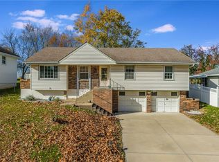 1210 SW Walnut St, Lees Summit, MO 64081