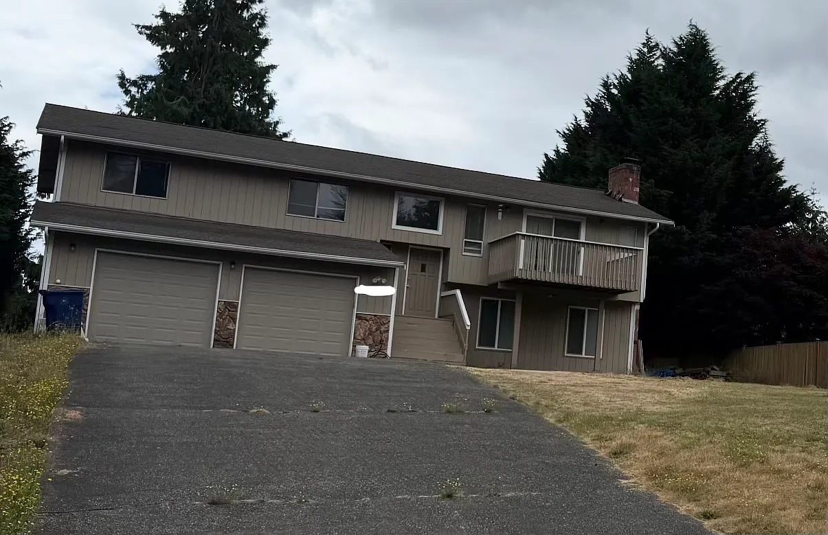W Cypress Way, Lynnwood — Photo 1