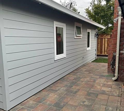 4th image of 745 Poplar St #745