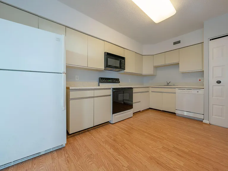 5501 Seminary Rd #1113S — Photo 15