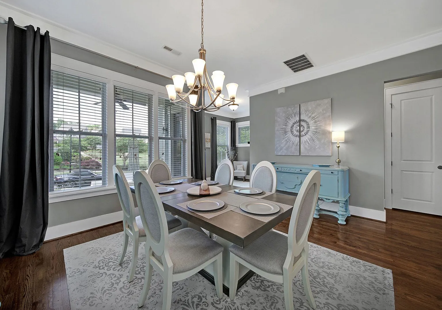 Coming Soon! 3 BR/2.5BA | Newly Renovated Single Family Home | 2-Car Garage Parking | Great backyard — Photo 4