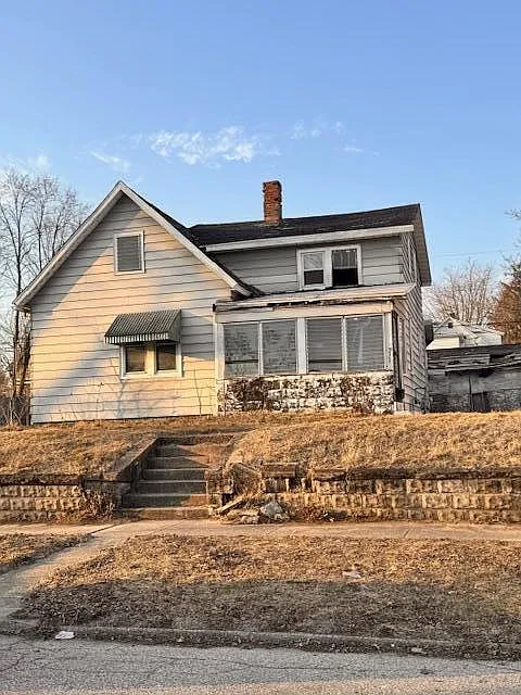 316 Pearl St photo 1