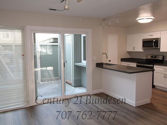2nd image of 21 Oliva Dr