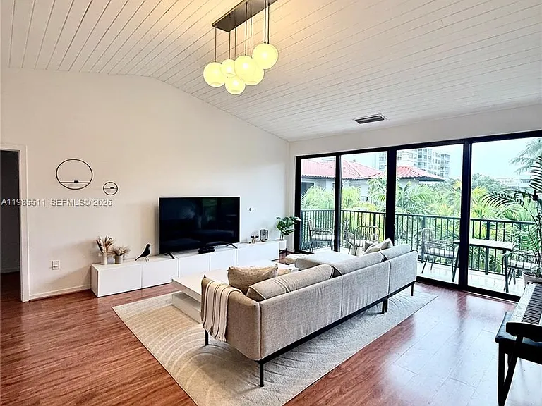 101 Ocean Lane Dr #4011 — Photo 5