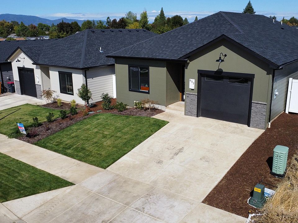 2nd image of 639 Terrazzo Way