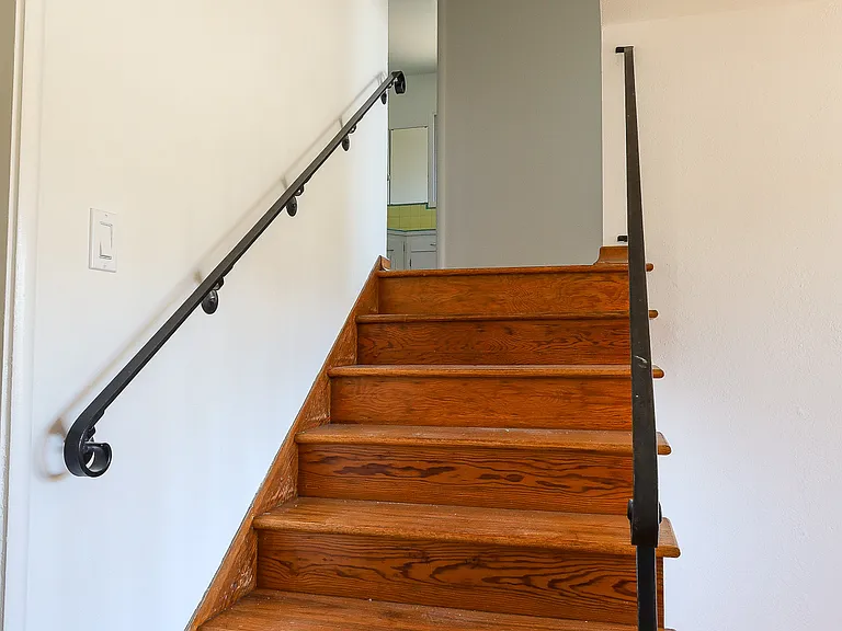 7 Ramona Ave — Photo 10