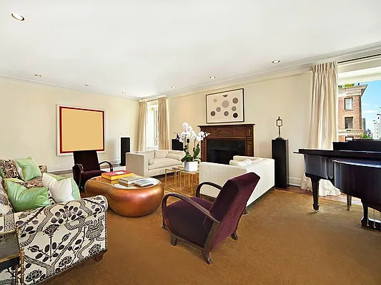 Sold by Sotheby's International Realty | media 1