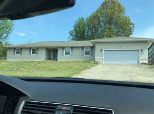 105 E Hale Lake Rd, Warrensburg, MO 64093