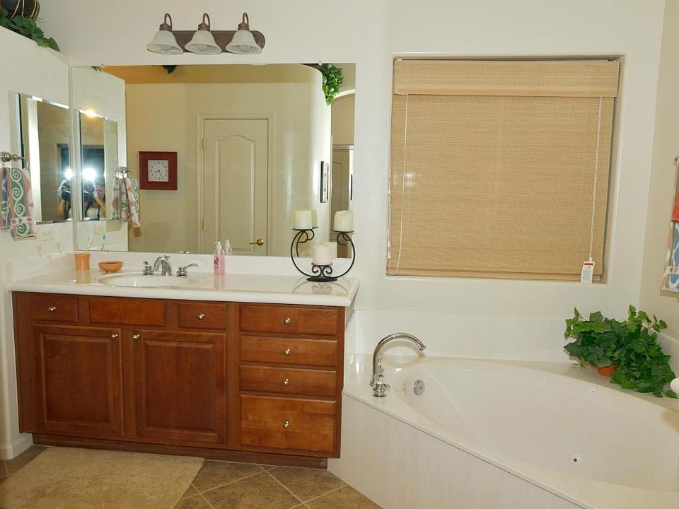 2nd image of 6028 N Campo Abierto