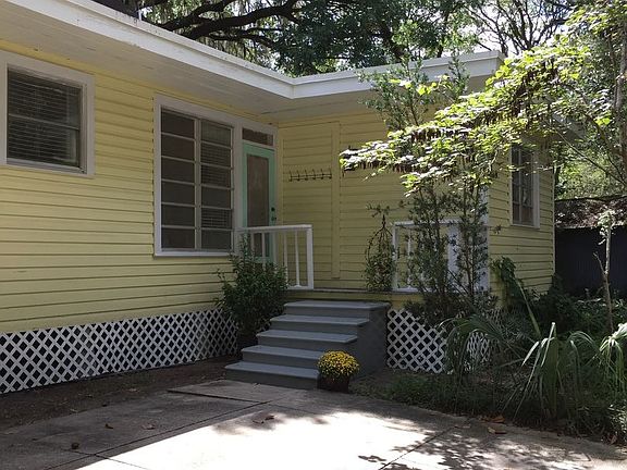 5th image of 531 SE 2nd Pl APT 1