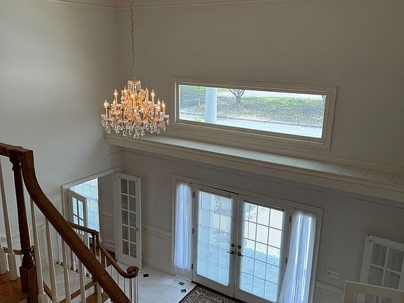 5th image of 8 Covey Hill Ln