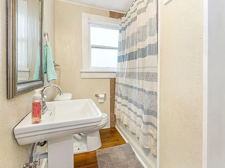 1514 High St — Photo 10