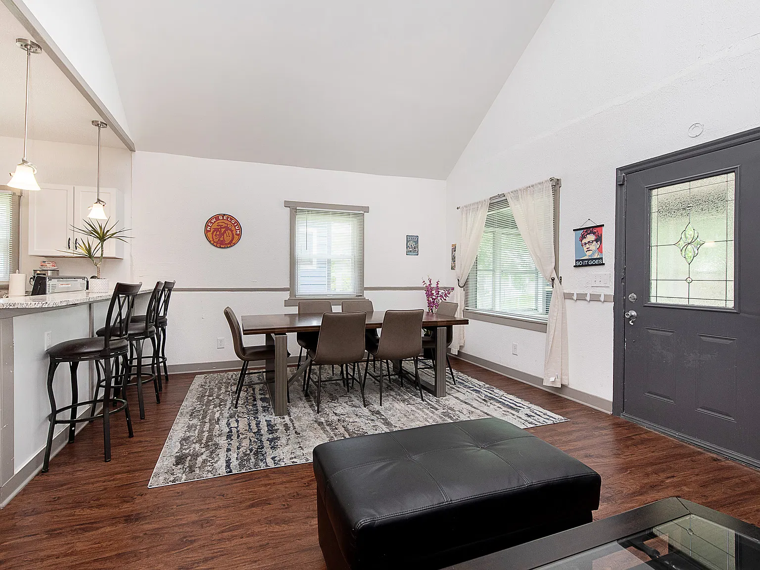 3 bed, 1900 sqft, $1,900 — Photo 4