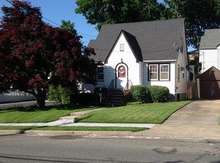 200 Cleveland Ave, Staten Island, NY 10308