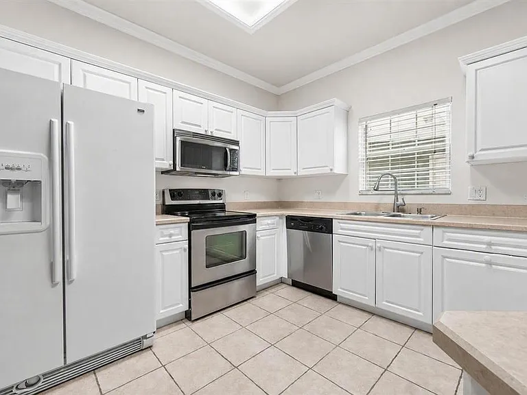 1125 NW 120th Way — Photo 8
