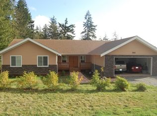 2418 Lake Forest Dr, Oak Harbor, WA 98277