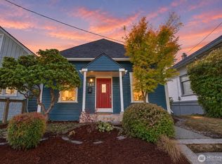 743 N 74th Street, Seattle, WA 98103